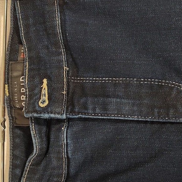 Torrid Cropped Dark Wash Blue Jeans Size 24T - Picture 4 of 10